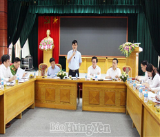 Kiểm tra công tác bầu cử tại thị xã Mỹ Hào và huyện Văn Lâm