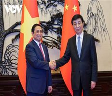 Thủ tướng Phạm Minh Chính hội kiến Chủ tịch Chính hiệp toàn quốc Trung Quốc