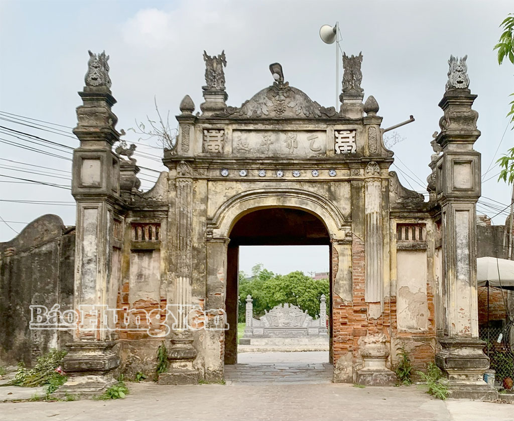 Cổ kính làng Nôm