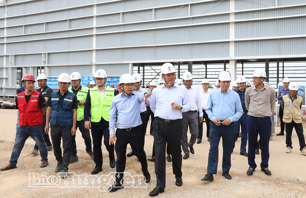 Đồng chí Phó Bí thư Tỉnh ủy Nguyễn Mạnh Quyền khảo sát Khu kinh tế Thái Bình và các dự án trọng điểm