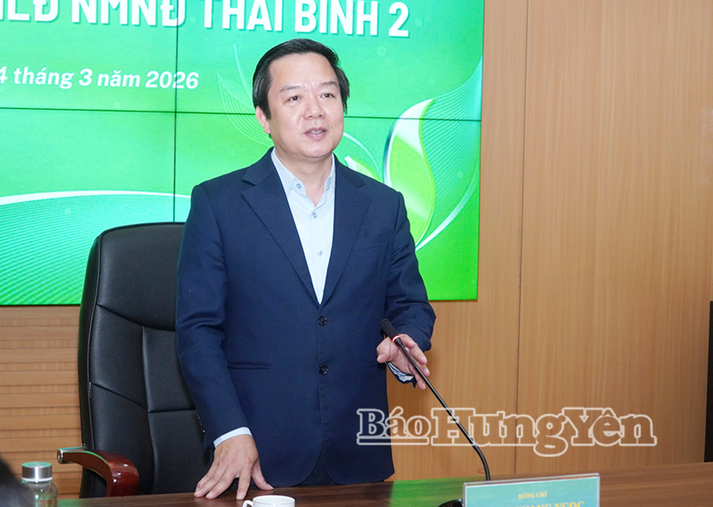 Đồng chí Chủ tịch UBND tỉnh Phạm Quang Ngọc thăm, động viên doanh nghiệp đầu xuân