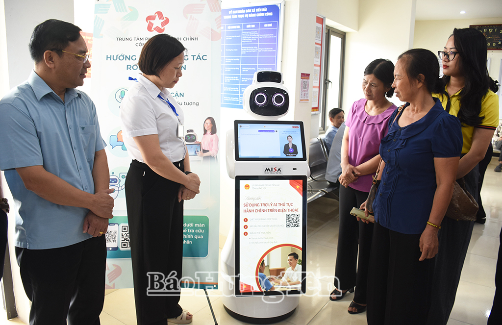 Xã Tiền Hải: Ra mắt mô hình Robot lễ tân thông minh MISA AI Agentwork