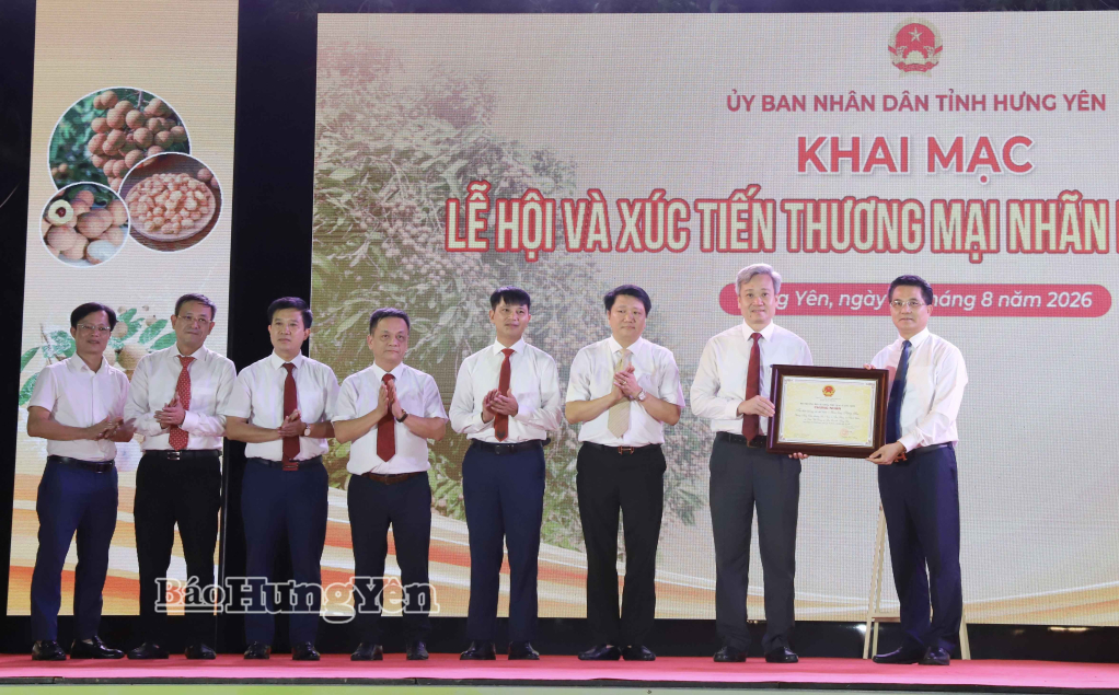 Tưng bừng khai mạc Lễ hội và xúc tiến thương mại nhãn lồng Hưng Yên năm 2026
