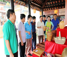 Quảng bá nghề truyền thống Hưng Yên tại Festival nghề truyền thống Huế