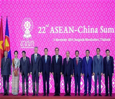 Thủ tướng Nguyễn Xuân Phúc dự Hội nghị Cấp cao ASEAN-Trung Quốc