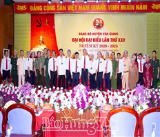 Đại tướng Tô Lâm dự Đại hội Đảng bộ huyện Văn Giang nhiệm kỳ 2020 – 2025