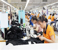 Sản xuất công nghiệp duy trì tăng trưởng