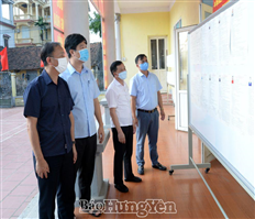 To check the election work in Van Lam and Yen My districts