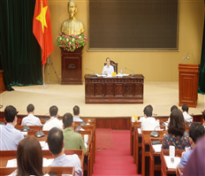 The meeting of members of the Provincial People's Committee