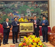 Chủ tịch Quốc hội Vương Đình Huệ làm việc với Ban Thường vụ Tỉnh ủy