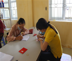 Improve the quality of life of people with meritorious services and relatives of people with meritorious services to the revolution