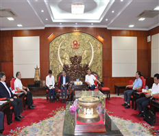Chairman of the Provincial People's Committee Tran Quoc Vanworked with Thang Long II Corporation