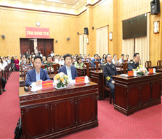 Topical information on the situation of seas and islands and thorough understanding of some Party documents