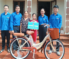 Kỷ niệm 93 năm Ngày thành lập Đoàn TNCS Hồ Chí Minh (26/3/1931 - 26/3/2024): Xây dựng đội ngũ cán bộ Đoàn vững chuyên môn, giỏi nghiệp vụ