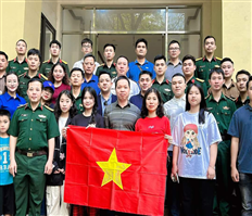 Nhóm tác giả tỉnh Hưng Yên đoạt giải A Cuộc thi tìm hiểu 70 năm Chiến thắng Điện Biên Phủ và 70 năm ngày ký Hiệp định Giơ-ne-vơ