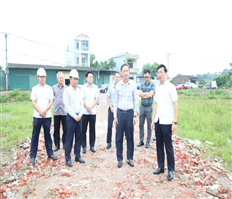 Phó Chủ tịch UBND tỉnh Nguyễn Hùng Nam kiểm tra công tác giải phóng mặt bằng Dự án đường dây 500kV Nhà máy nhiệt điện Nam Định I - Phố Nối