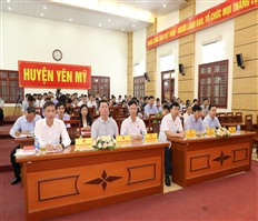 Provincial National Assembly delegation meets voters of Yen My district