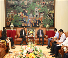 Provincial leaders received and worked with the Ambassador Extraordinary and Plenipotentiary of the Republic of Singapore in Vietnam