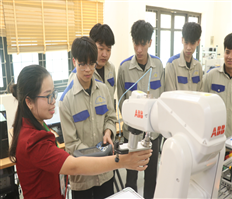 Chuyển đổi số hướng tới mục tiêu xây dựng tỉnh Hưng Yên trở thành thành phố thông minh vào năm 2045