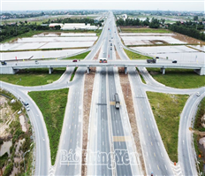 Focus on building transport infrastructure to serve socio-economic development