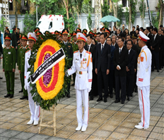 The delegation of Hung Yen province paid a visit to General Secretary Nguyen Phu Trong