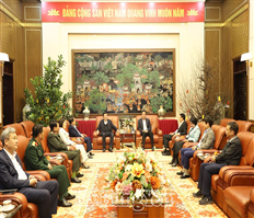 Nguyên Chủ tịch nước Trương Tấn Sang thăm, chúc tết Đảng bộ, chính quyền và Nhân dân tỉnh Hưng Yên