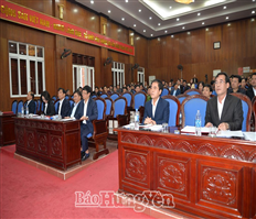 Văn Giang: Ban hành Nghị quyết thành lập một số cơ quan chuyên môn thuộc UBND huyện