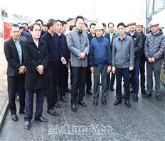 Bí thư Tỉnh ủy Nguyễn Hữu Nghĩa kiểm tra thực địa, động viên cán bộ, công nhân tại một số dự án giao thông