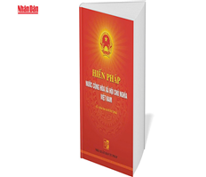 Bí thư Tỉnh ủy Nguyễn Hữu Nghĩa làm việc với Tổ Biên tập Văn kiện Đại hội đại biểu Đảng bộ tỉnh lần thứ XX