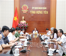 Đảng ủy UBND tỉnh và các thành viên UBND tỉnh họp xem xét, cho ý kiến một số nội dung quan trọng