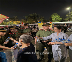 500 thanh niên tình nguyện phục vụ Đại lễ cung nghinh Xá lợi Đức Phật