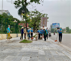 Phụ nữ thành phố Hưng Yên ra quân tổng vệ sinh, hỗ trợ tổ chức Lễ cung rước Xá lợi Đức Phật