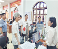 Kiểm tra việc chuẩn bị, tổ chức đại hội Đảng và triển khai vận hành chính quyền địa phương 2 cấp tại phường Phố Hiến và phường Sơn Nam