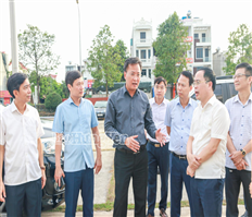 Đồng chí Bí thư Tỉnh ủy kiểm tra các điều kiện tổ chức Đại hội đại biểu Đảng bộ tỉnh Hưng Yên lần thứ I, nhiệm kỳ 2025 - 2030