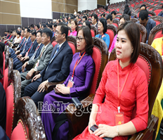 Tập trung trí tuệ, thảo luận sôi nổi, đóng góp vào thành công của Đại hội