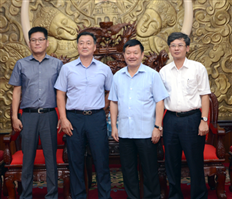 Chủ tịch UBND tỉnh Nguyễn Văn Phóng làm việc với đại diện Tập đoàn HAO Hàn Quốc