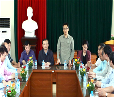 Phó Thủ tướng Chính phủ Vũ Đức Đam kiểm tra công tác bảo đảm vệ sinh an toàn thực phẩm tại Hưng Yên