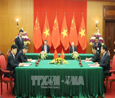 Việt Nam - Trung Quốc ký kết và trao 19 văn kiện hợp tác