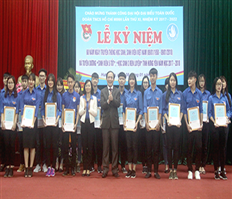 Hưng Yên: Tuyên dương 50 "Sinh viên 5 tốt" và "Học sinh 3 rèn luyện"