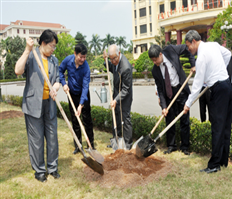 Hưng Yên đón nhận cây hoa Anh Đào do đối tác Nhật Bản phối hợp với Đài Tiếng nói Việt Nam trao tặng